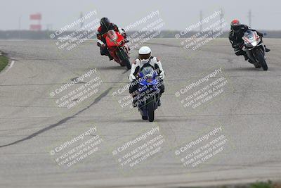 media/Nov-29-2025-TrackDaz (Sat) [[10ae2d9bce]]/A Group/Session 3 (Outside Grapevine)/